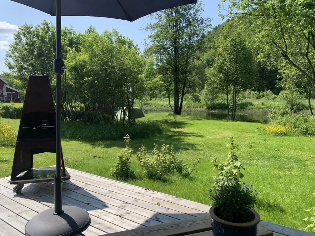 Cabin deck and seating area